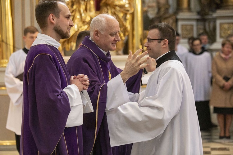 Obłóczyny w WMSD. Założyli "mundury", idą na wojnę