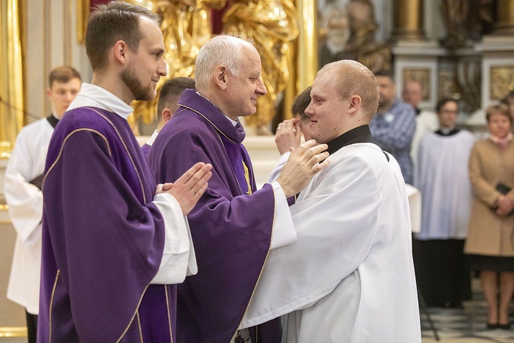 Obłóczyny w WMSD. Założyli "mundury", idą na wojnę