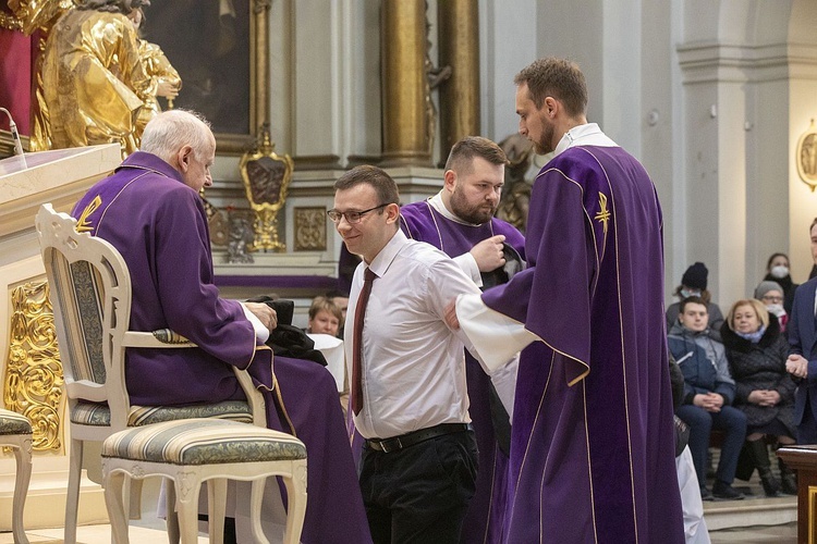 Obłóczyny w WMSD. Założyli "mundury", idą na wojnę