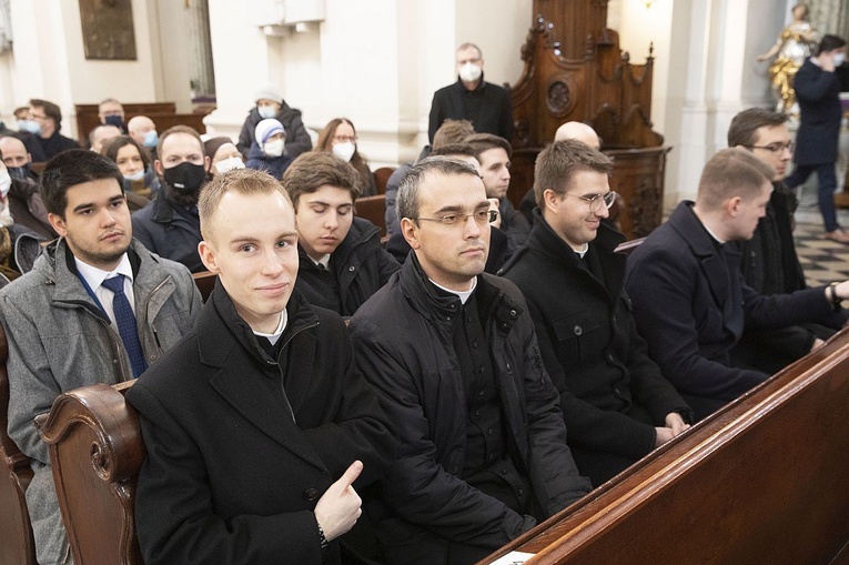 Obłóczyny w WMSD. Założyli "mundury", idą na wojnę