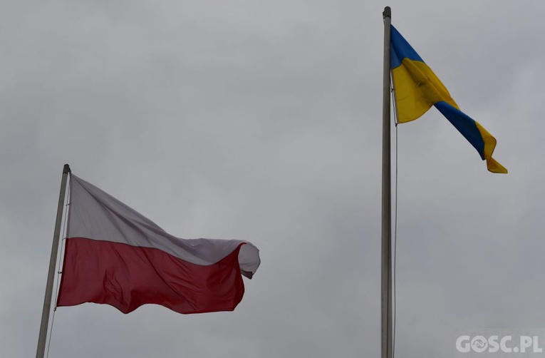 Modlitwa o pokój przy katedrze