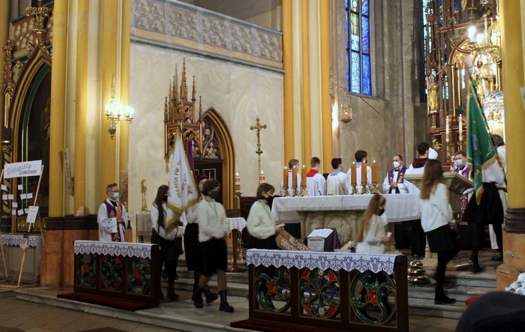 Relikwie św. Matki Teresy w miechowickiej parafii