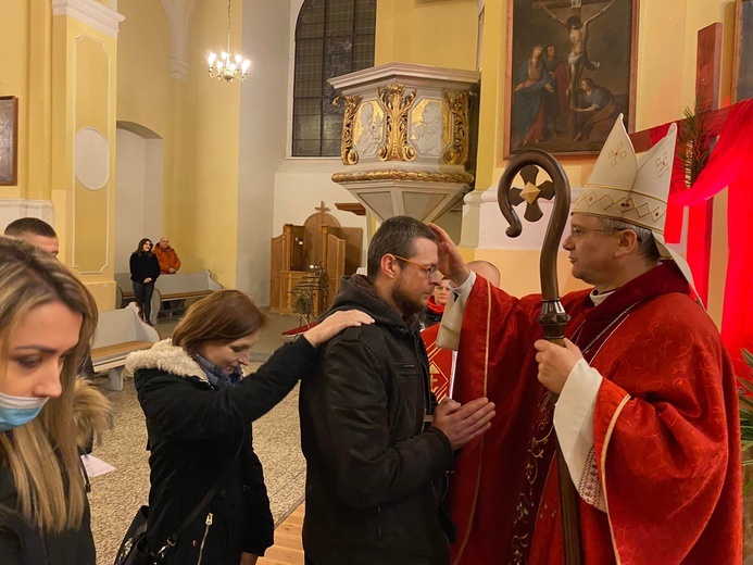 Bierzmowanie dorosłych w Głogowie