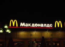 McDonald's czasowo zamyka 850 lokali w Rosji, ale...