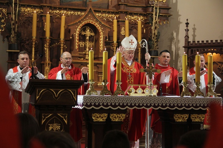 Bobowa. Bierzmowanie 2022 - cz. 1