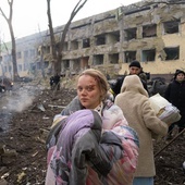 Rosyjskie lotnictwo zbombardowało szpital dziecięcy w Mariupolu - piszą władze miasta