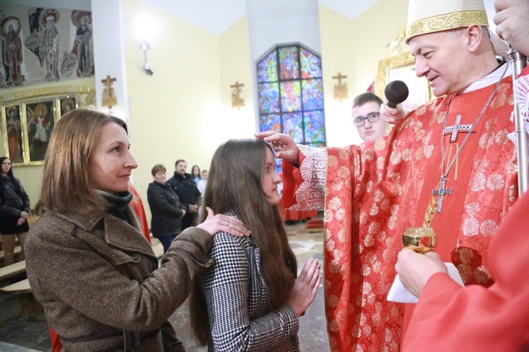 Bierzmowanie w Siedliskach Bobowskich