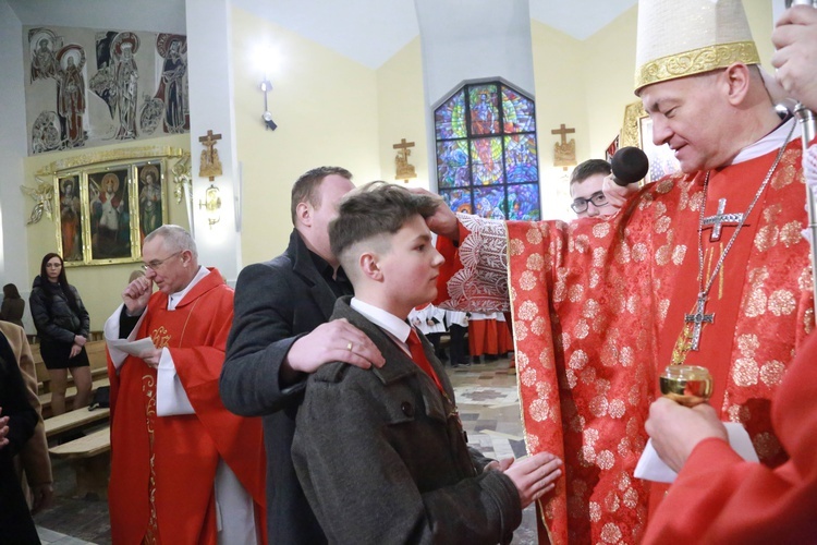 Bierzmowanie w Siedliskach Bobowskich