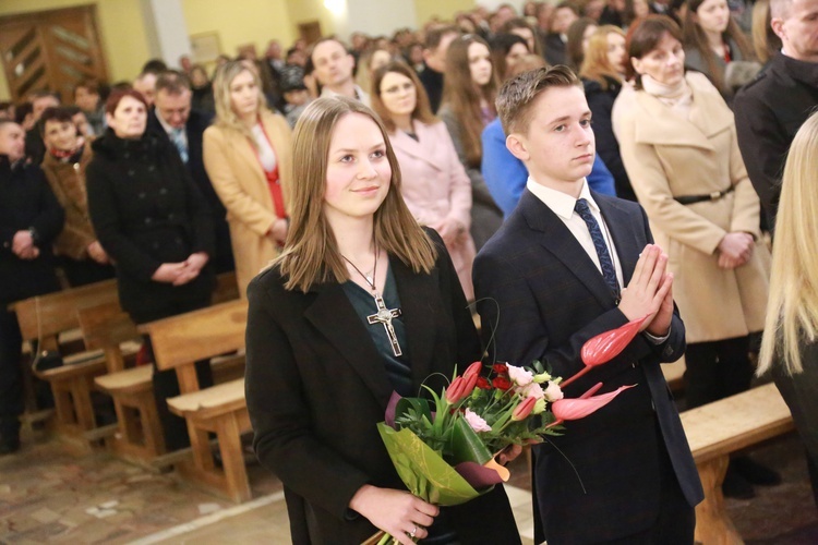 Bierzmowanie w Siedliskach Bobowskich