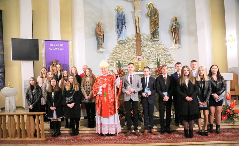 Bierzmowanie w Siedliskach Bobowskich