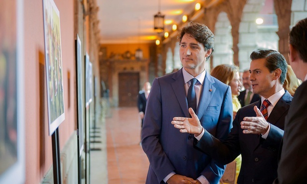 Premier Kanady w Warszawie, dziękuje Polakom. "Wyjątkowo zachowujecie się w tym okropnym kryzysie"