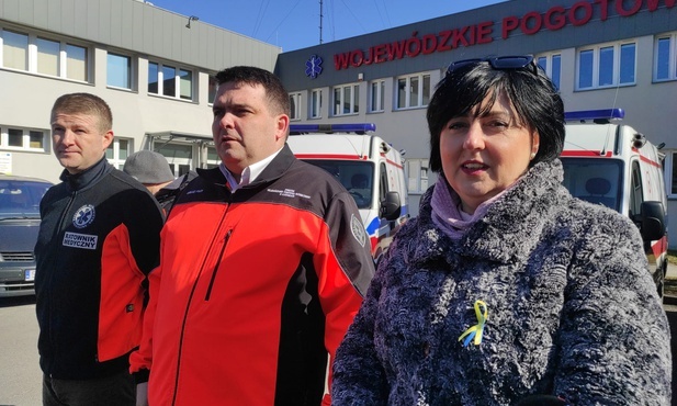 Katowice. Wojewódzkie Pogotowie Ratunkowe przekazało trzy karetki do ukraińskiego Iwano-Frankowska