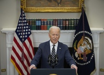 Biden: Razem z UE i G7 zawiesimy normalne stosunki handlowe z Rosją