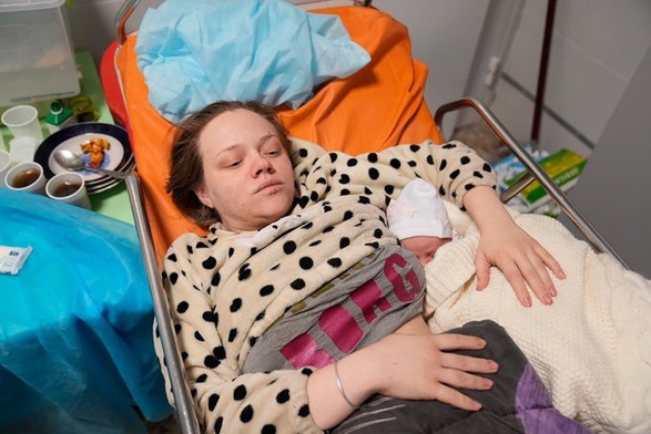 Pamiętacie zakrwawioną kobietę ze zbombardowanej porodówki w Mariupolu? Jej historia ma szczęśliwy ciąg dalszy!