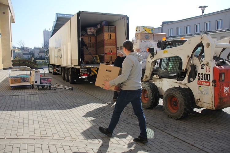 Transport darów ze Szwajcarii