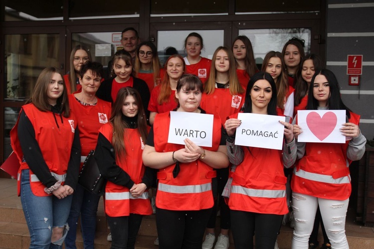 Młodzi z żywieckiej budowlanki z pomocą dla Ukrainy