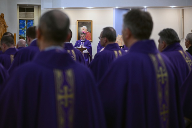 Kanoniczne objęcie urzędu biskupa koadiutora