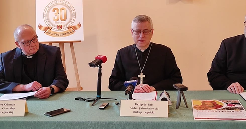 Legnica. Konferencja prasowa na temat jubileuszy