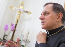 Abp Mokrzycki: Wierzymy, że Maryja zatrzyma wojnę