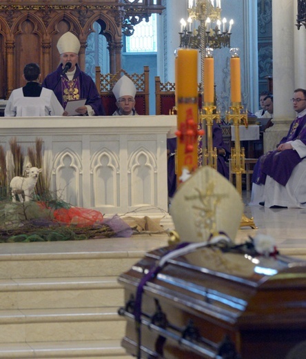 Pogrzeb śp. bp. Adama Odzimka