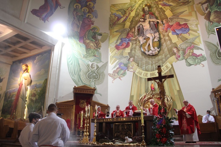 Bierzmowanie w parafii pw. Trójcy Przenajświętszej w Mielcu 2022