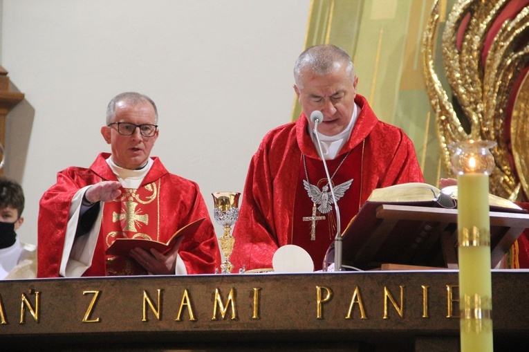 Bierzmowanie w parafii pw. Trójcy Przenajświętszej w Mielcu 2022