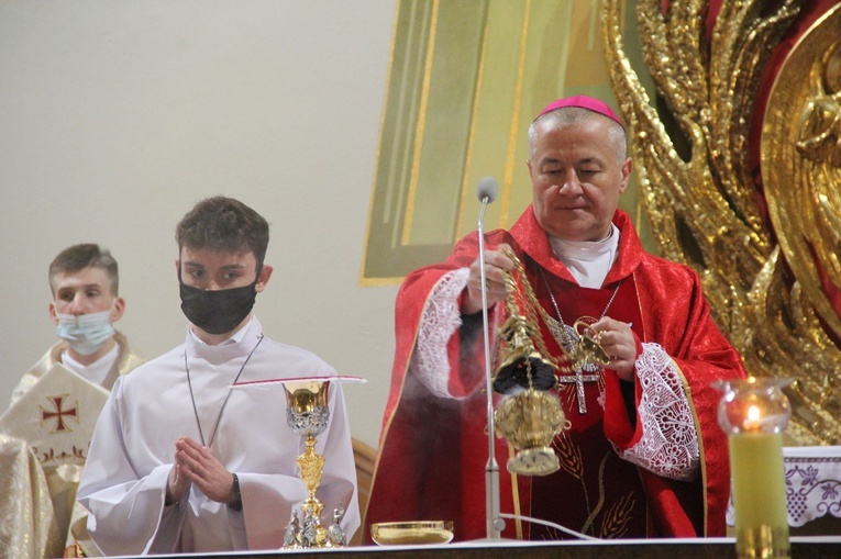 Bierzmowanie w parafii pw. Trójcy Przenajświętszej w Mielcu 2022