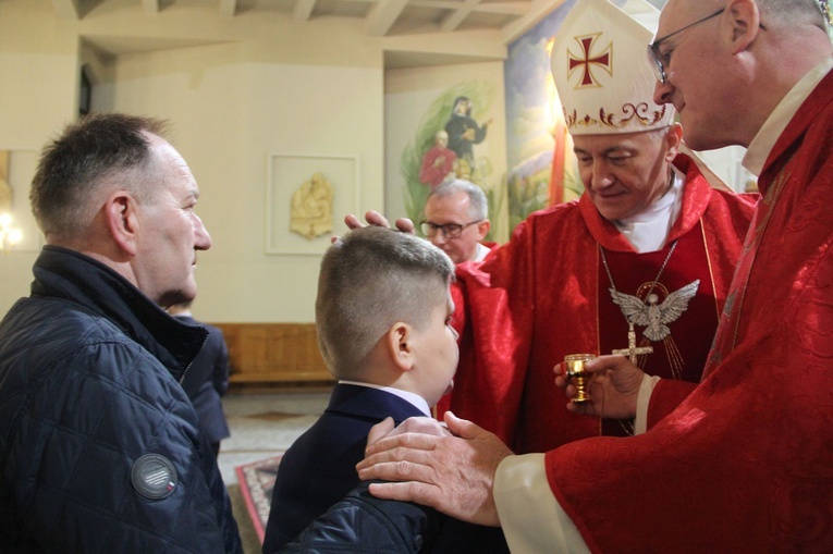 Bierzmowanie w parafii pw. Trójcy Przenajświętszej w Mielcu 2022