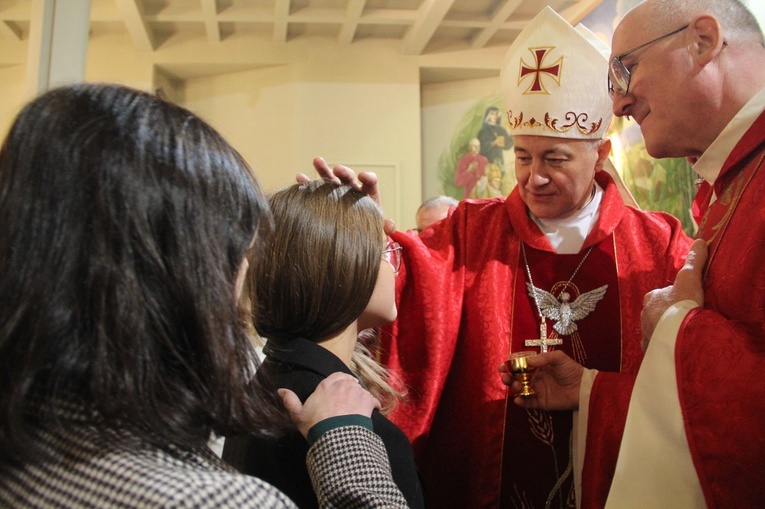 Bierzmowanie w parafii pw. Trójcy Przenajświętszej w Mielcu 2022