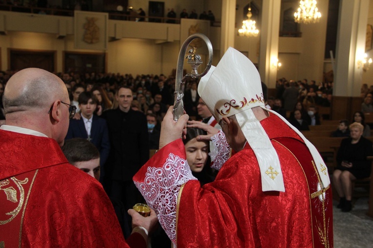 Bierzmowanie w parafii pw. Trójcy Przenajświętszej w Mielcu 2022