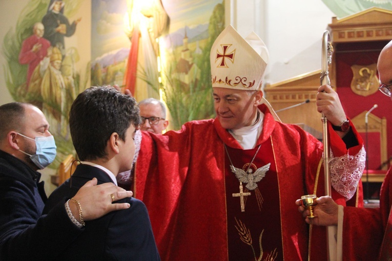 Bierzmowanie w parafii pw. Trójcy Przenajświętszej w Mielcu 2022