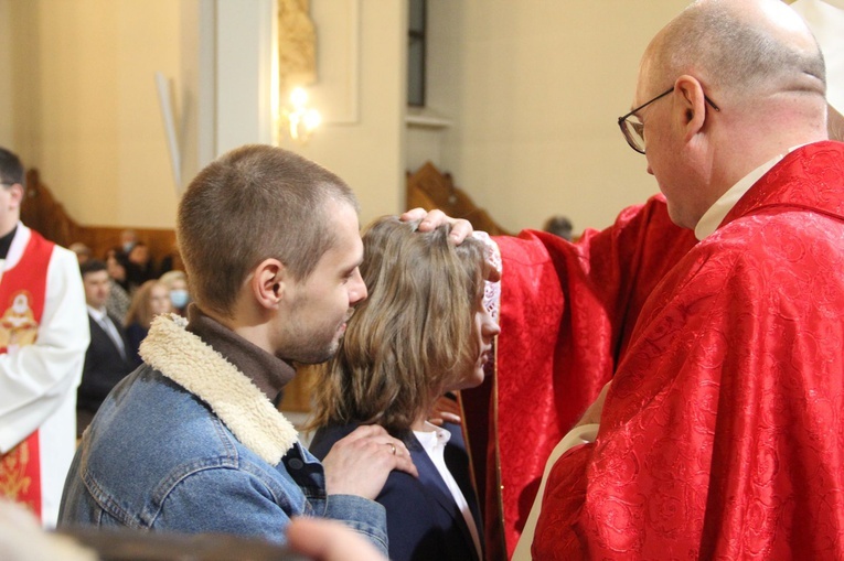 Bierzmowanie w parafii pw. Trójcy Przenajświętszej w Mielcu 2022