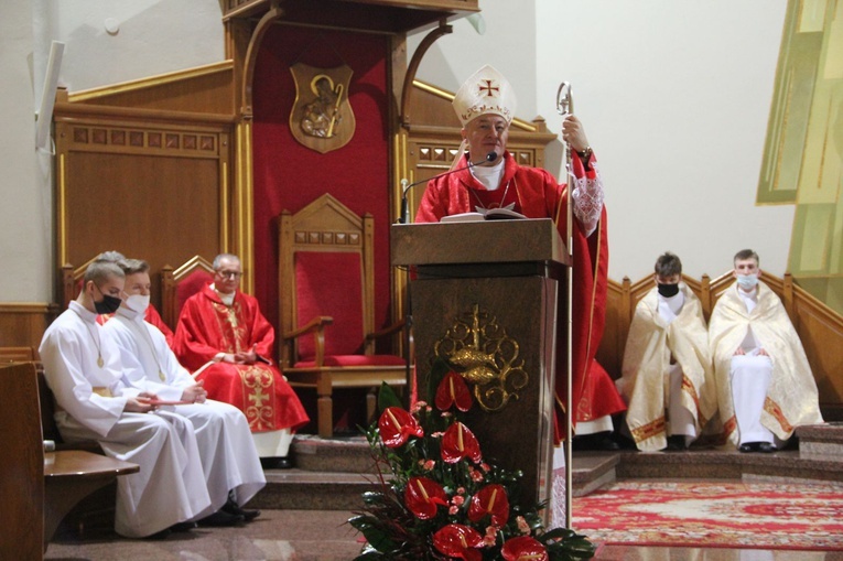 Bierzmowanie w parafii pw. Trójcy Przenajświętszej w Mielcu 2022