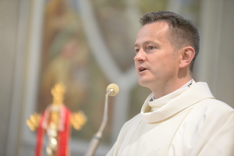 Ks. Grzegorz Zieliński zaprasza do udziału w spotkaniu.