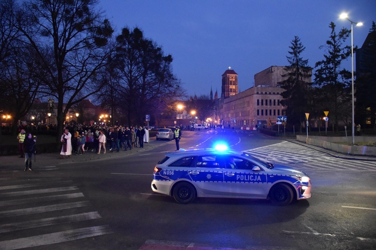 Uliczna Droga Krzyżowa w Gdańsku