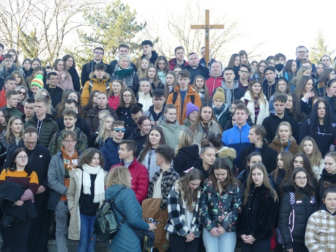 XVIII Pielgrzymka Maturzystów Diecezji Świdnickiej na Jasną Górę - cz. 02