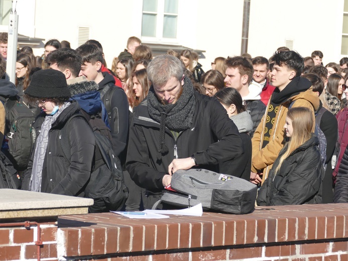 XVIII Pielgrzymka Maturzystów Diecezji Świdnickiej na Jasną Górę - cz. 02