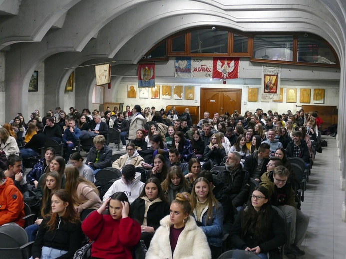 XVIII Pielgrzymka Maturzystów Diecezji Świdnickiej na Jasną Górę - cz. 02