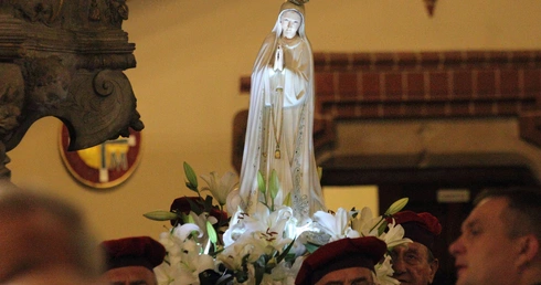 Krzeszów. Zawierzenie i rocznica