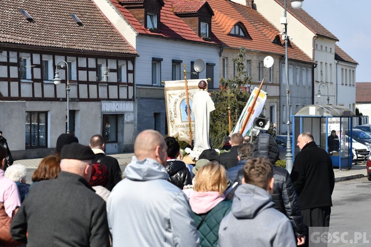 Rodzinny różaniec ze św. Józefem w Nowogrodzie Bobrzańskim