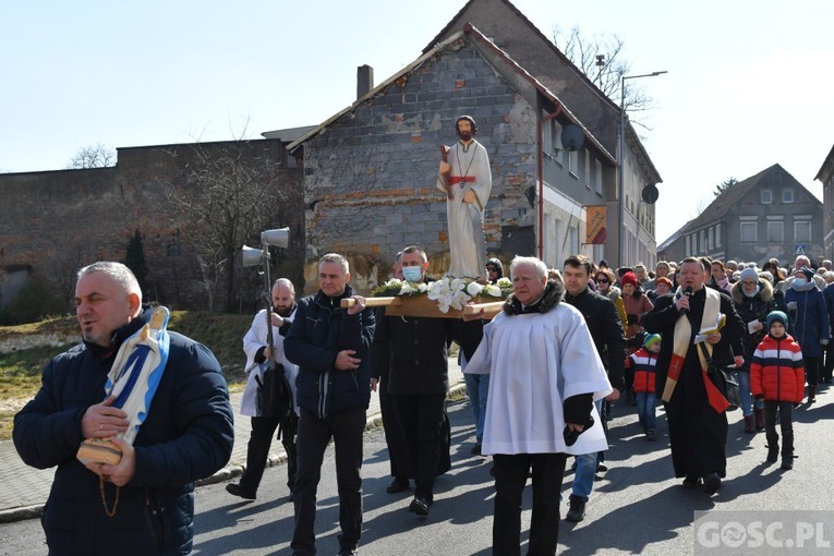 Rodzinny różaniec ze św. Józefem w Nowogrodzie Bobrzańskim