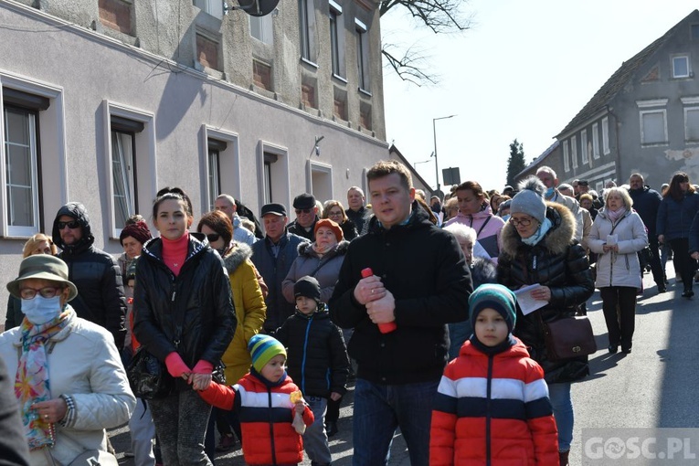 Rodzinny różaniec ze św. Józefem w Nowogrodzie Bobrzańskim