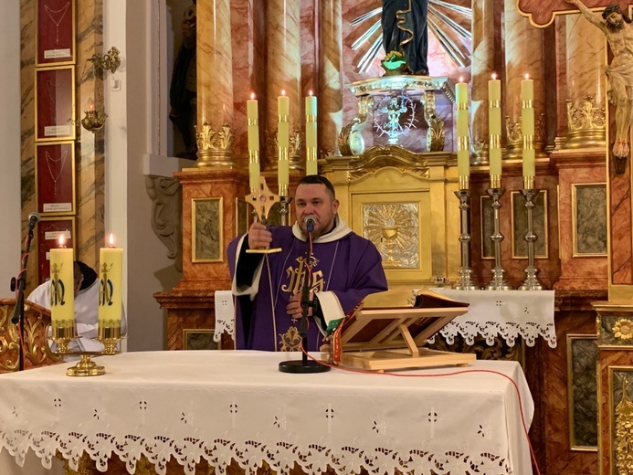 Procesja pokutna na Górę Wszystkich Świętych