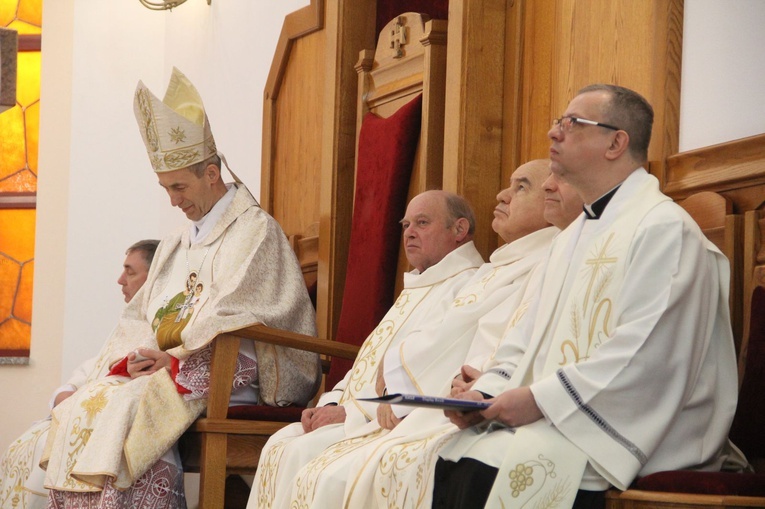 Mielec-Rzochów. Poświęcenie przedszkola sióstr karmelitanek Dzieciątka Jezus