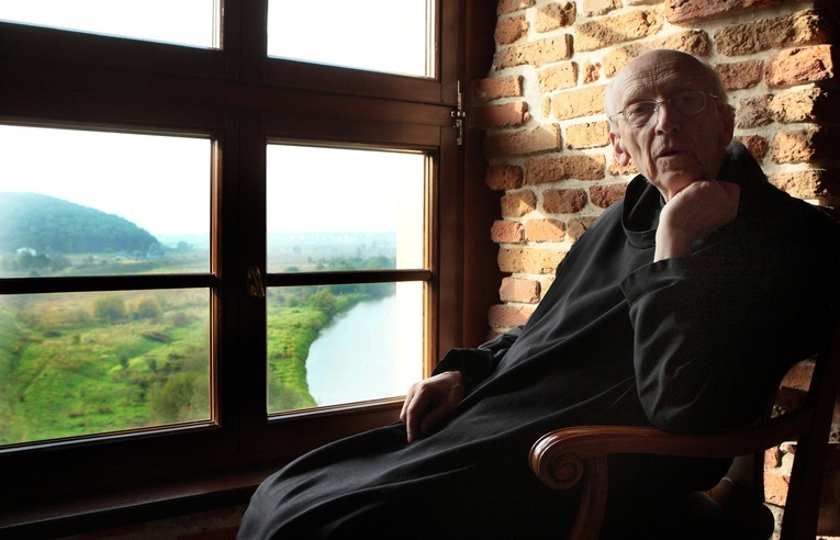 O. Leon Knabit: O przemijaniu