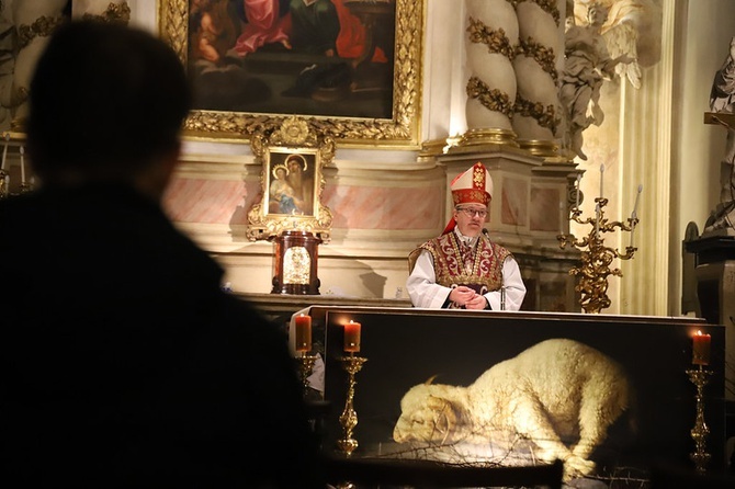 Wielkopostne kościoły stacyjne - kolegiata św. Anny