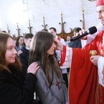 Nowy Sącz. Bierzmowanie w bazylice cz. 1