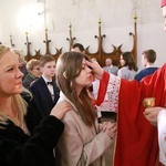 Nowy Sącz. Bierzmowanie w bazylice cz. 1