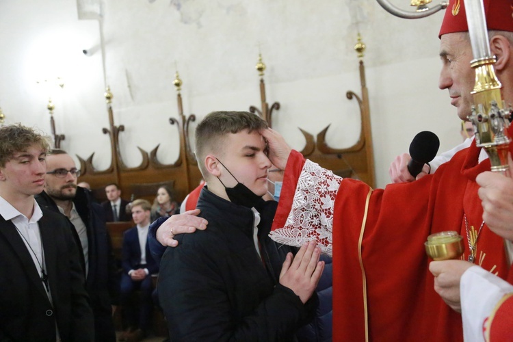 Nowy Sącz. Bierzmowanie w bazylice cz.2