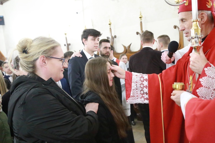 Nowy Sącz. Bierzmowanie w bazylice cz.2